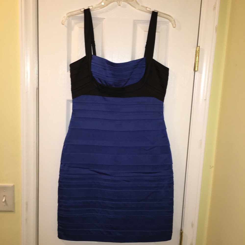 NWT BCBGMAXAZRIA blue and black dress Sz. 8
